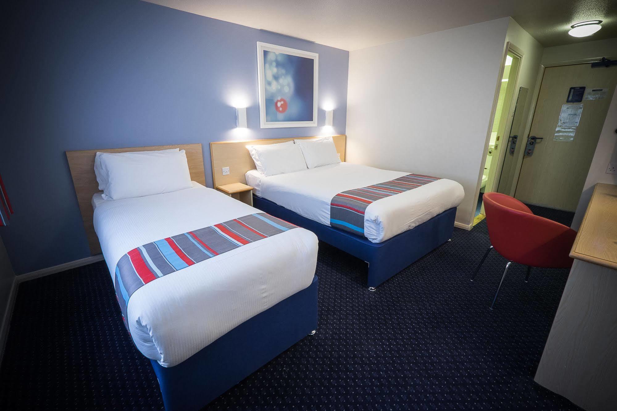 Travelodge Dublin Phoenix Park Каслнок Екстер'єр фото